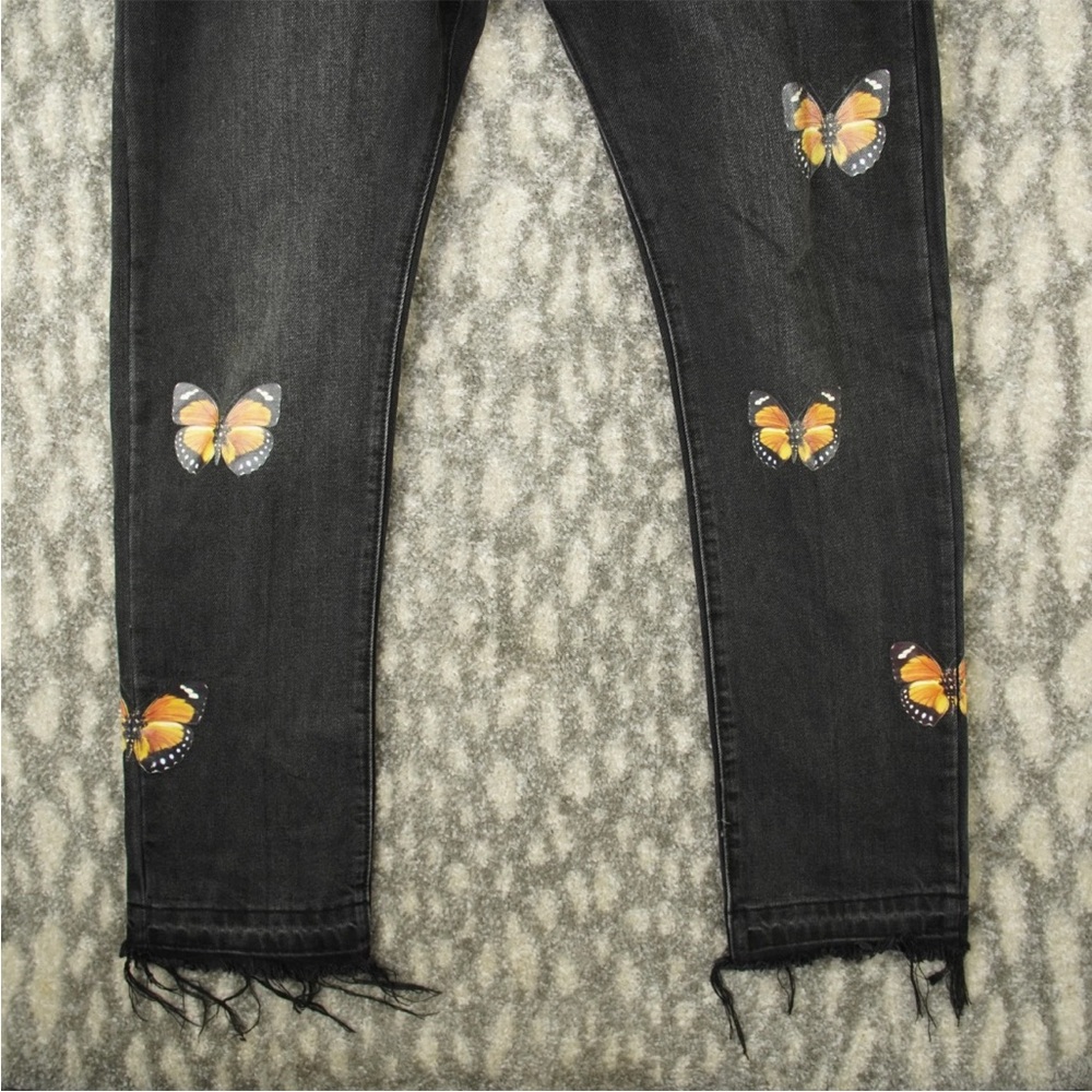 MNML Straight Leg Jeans Womens Size 32x30 Black Butterfly Print 5 Pocket Raw Hem - Picture 2 of 11